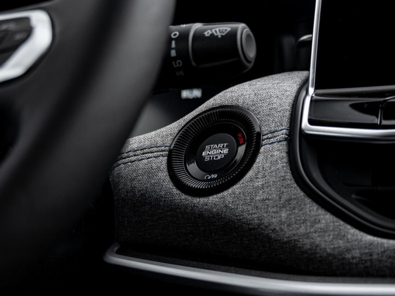 2026 Jeep Compass NORTH Photo