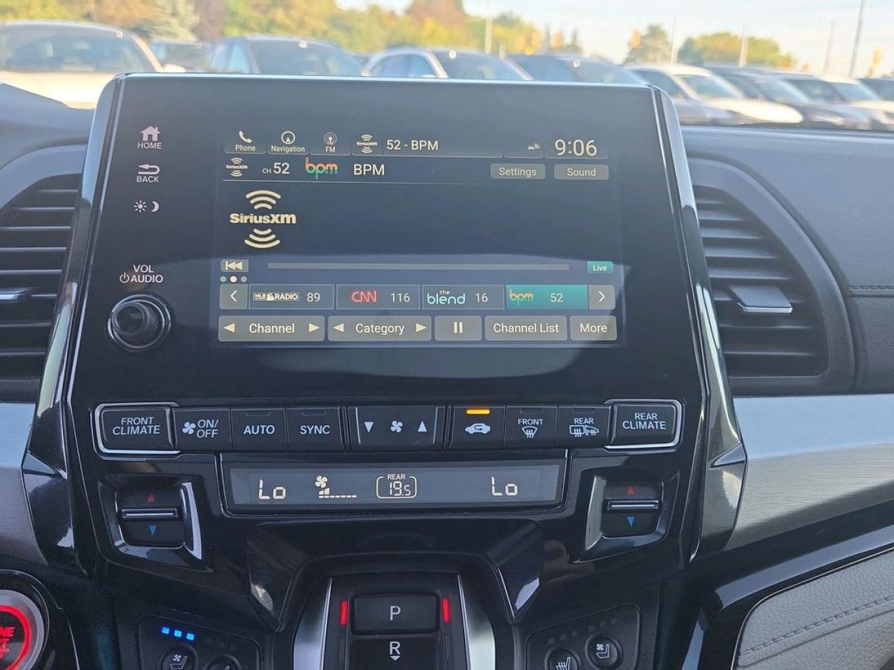 2018 Honda Odyssey Touring Photo5