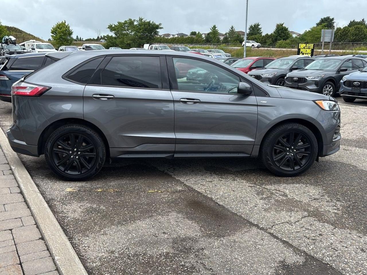2022 Ford Edge ST Line Photo3