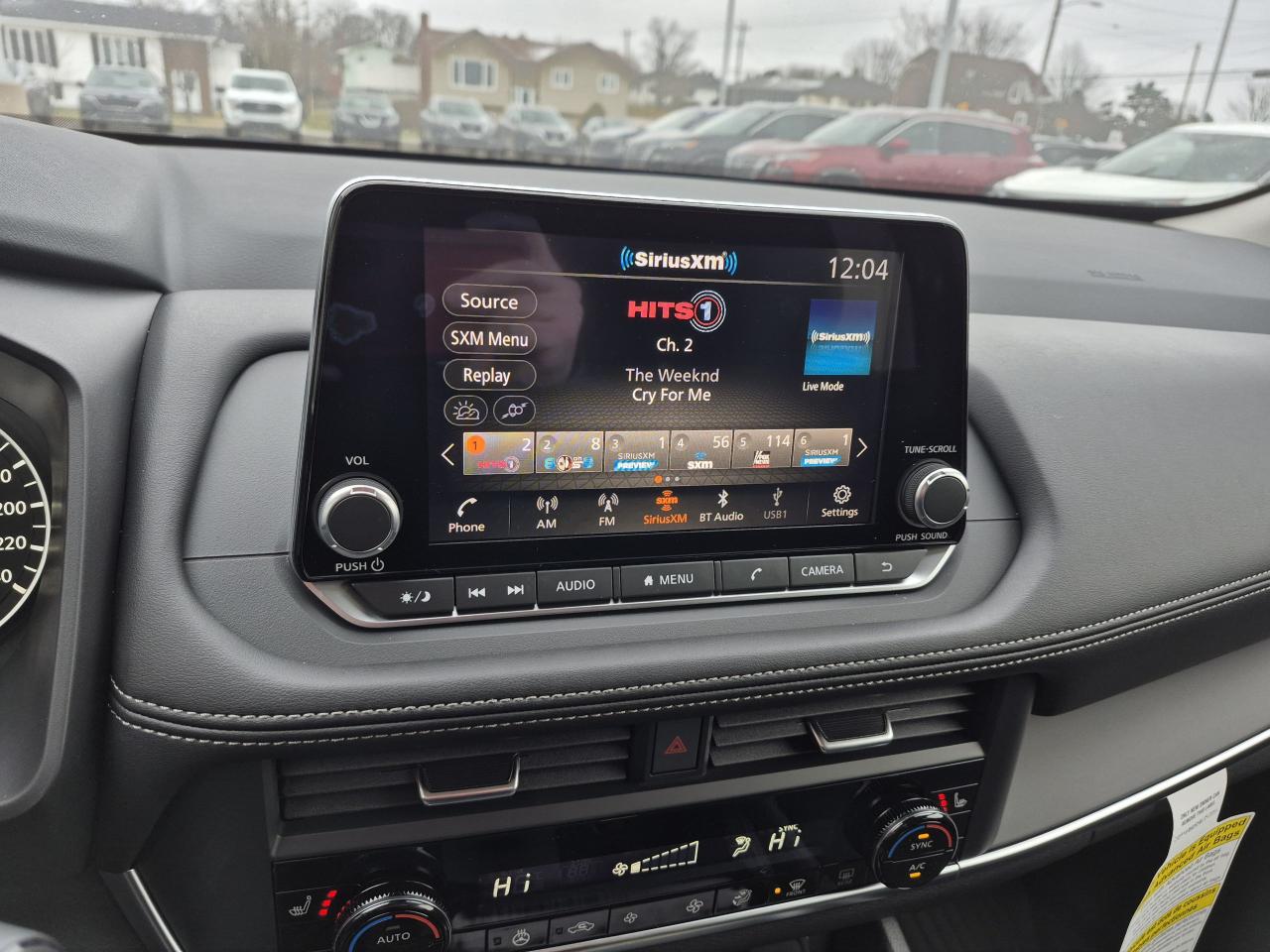 2026 Nissan Rogue S Photo9