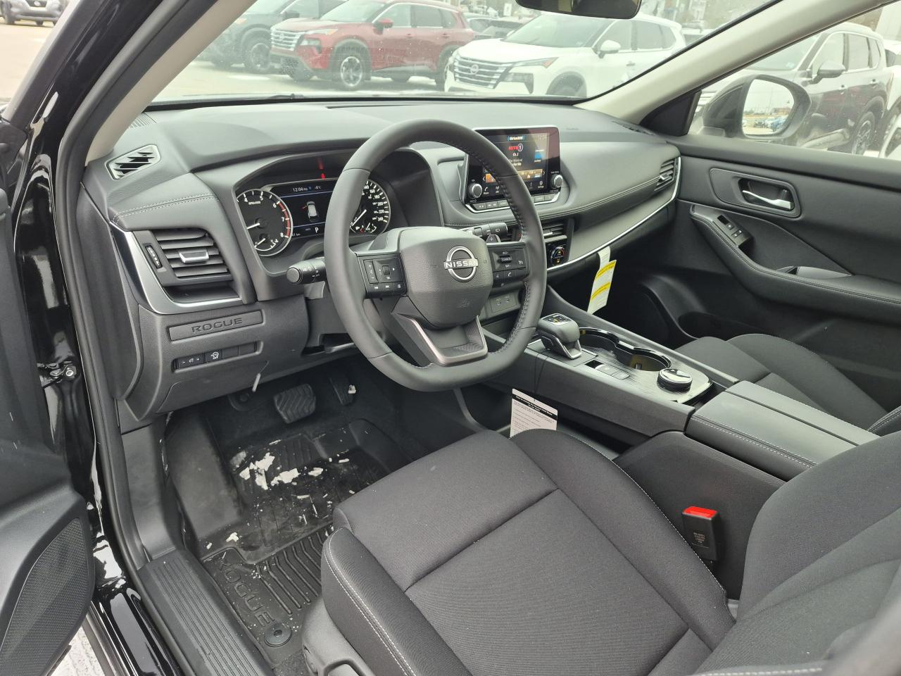 2026 Nissan Rogue S Photo6