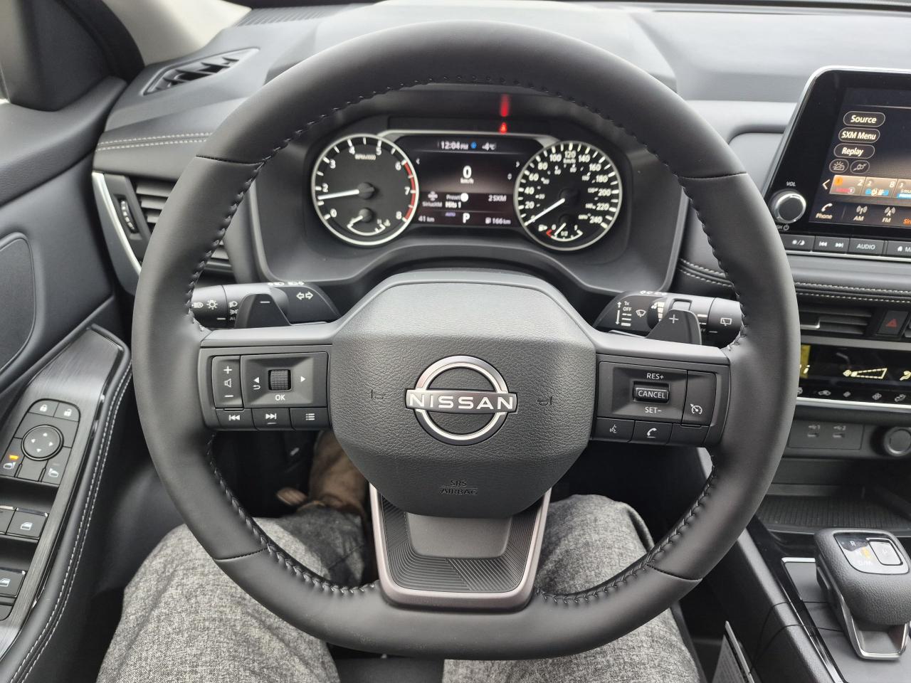 2026 Nissan Rogue S Photo7