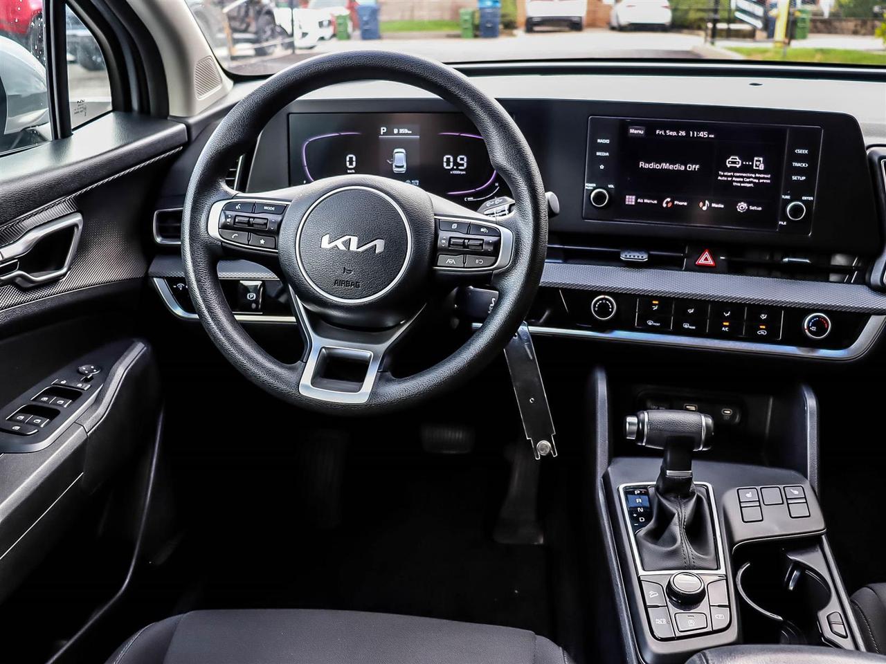 2023 Kia Sportage LX Photo