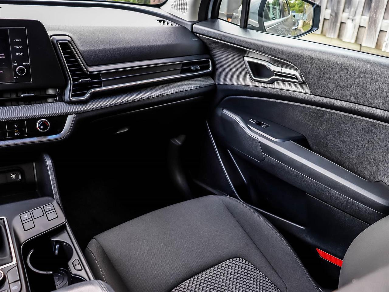 2023 Kia Sportage LX Photo