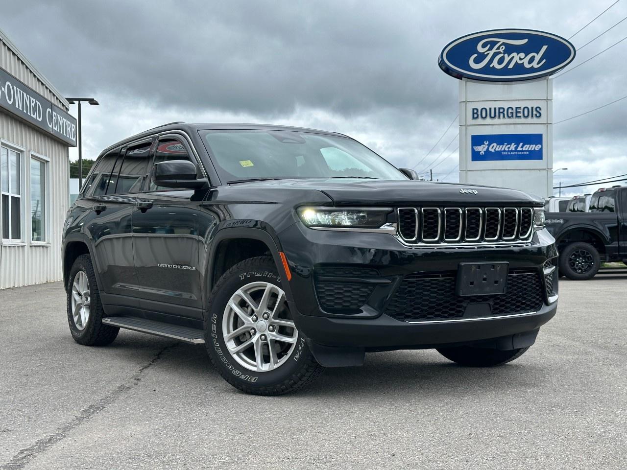 Used 2022 Jeep Grand Cherokee LAREDO 4x4 for sale in Midland, ON