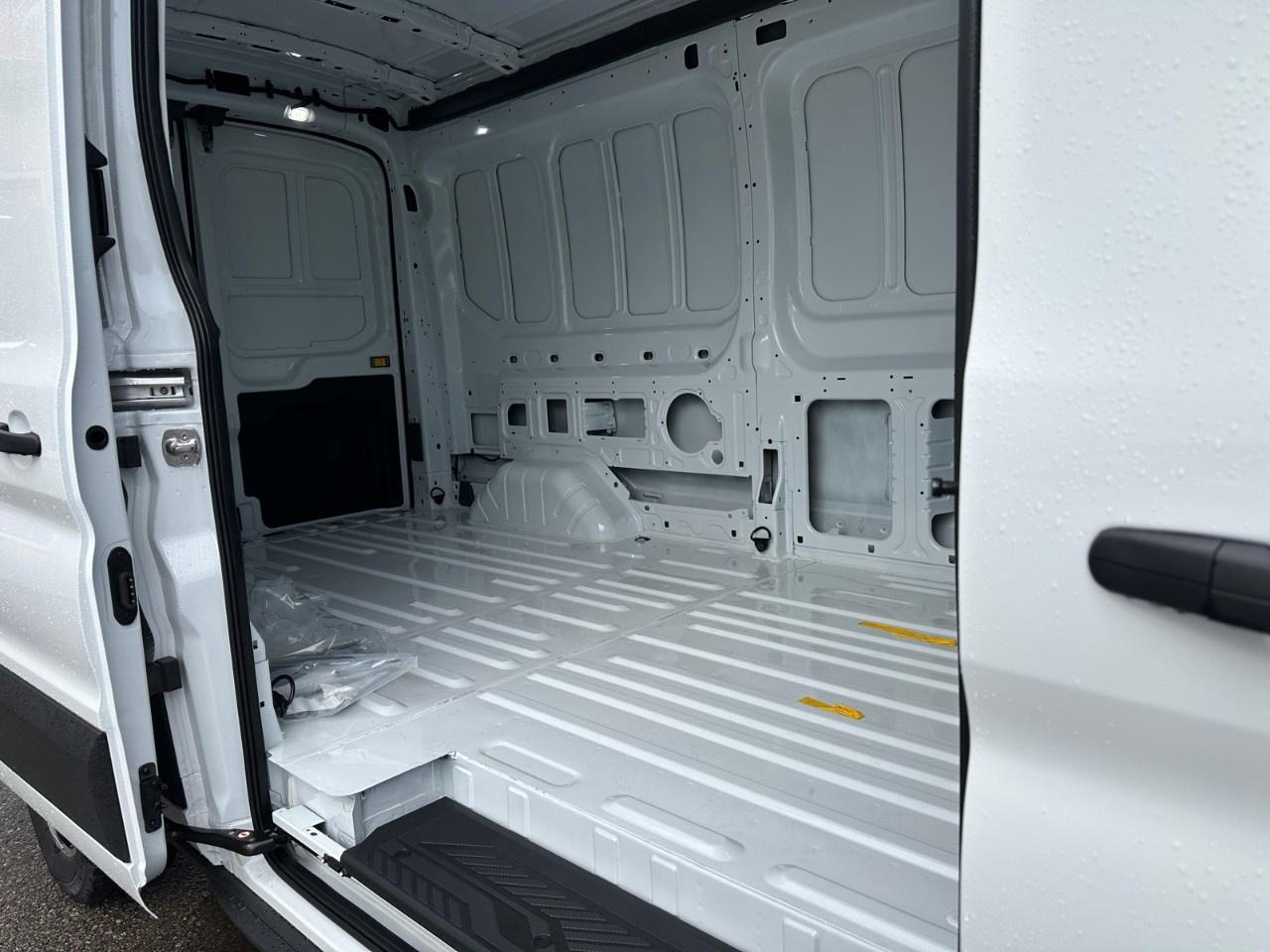 2025 Ford Transit Cargo Van T-250 148" MED RF 9070 GVWR RWD Photo