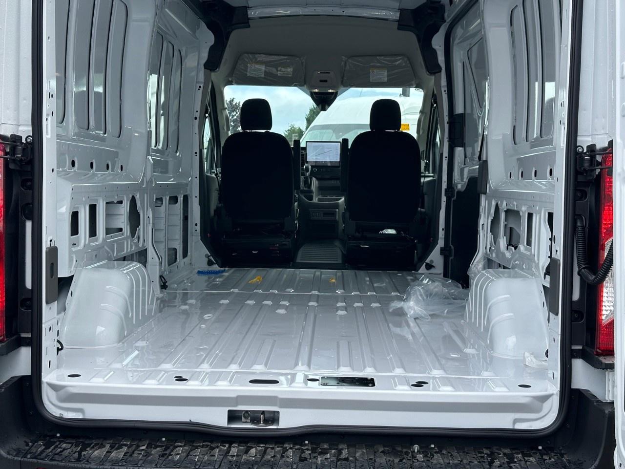 2025 Ford Transit Cargo Van T-250 148" MED RF 9070 GVWR RWD Photo
