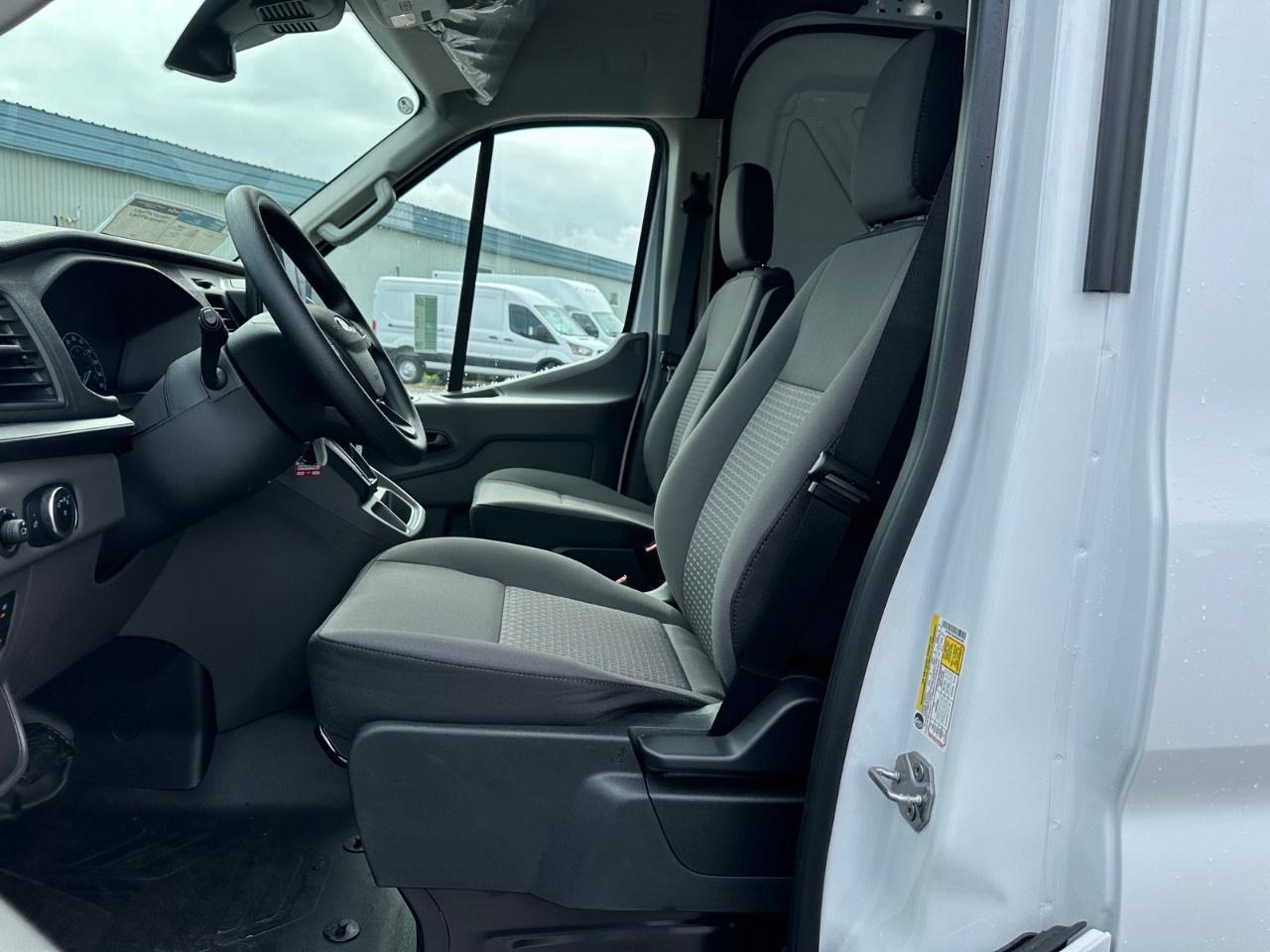 2025 Ford Transit Cargo Van T-250 148" MED RF 9070 GVWR RWD Photo