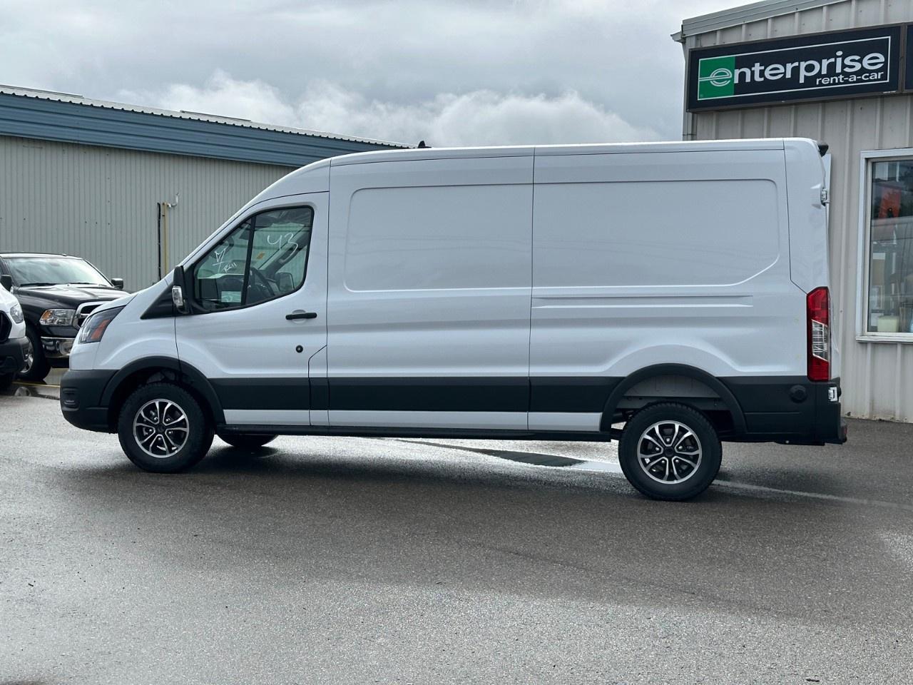 2025 Ford Transit Cargo Van T-250 148" MED RF 9070 GVWR RWD Photo