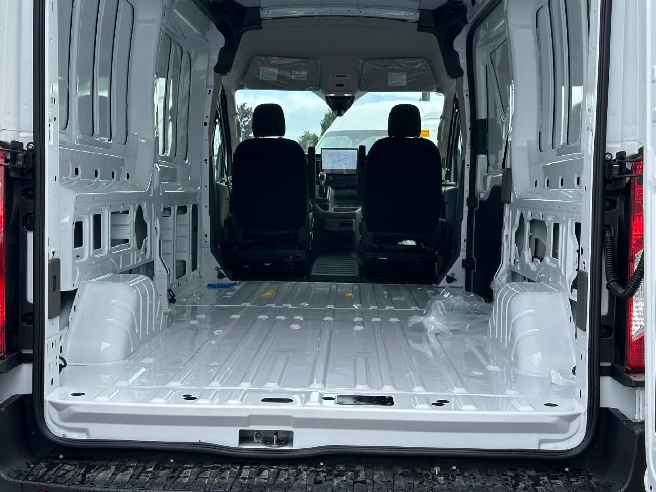 2025 Ford Transit Cargo Van T-250 148" MED RF 9070 GVWR RWD Photo