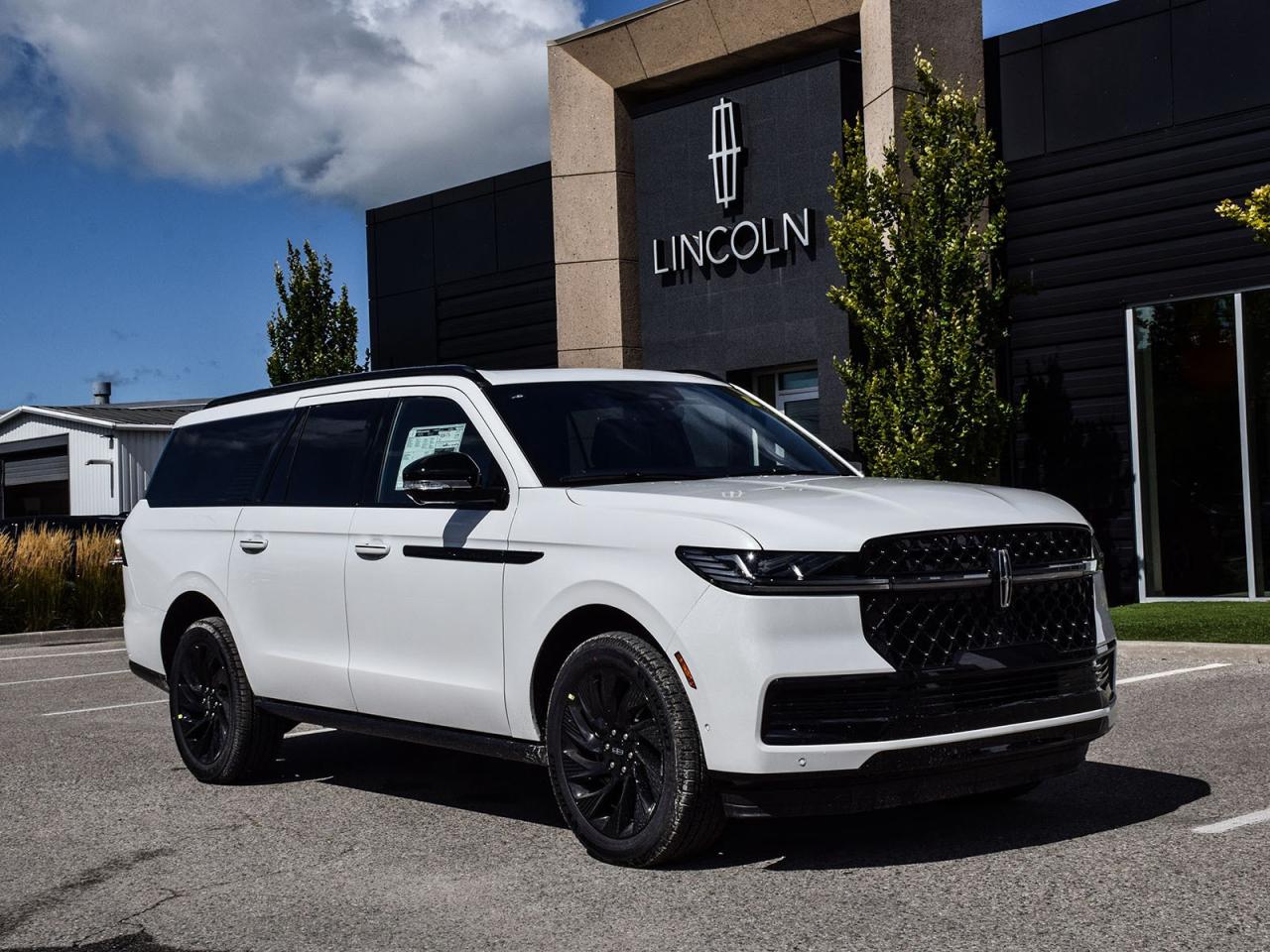 New 2025 Lincoln Navigator L Reserve for sale in Chatham, ON