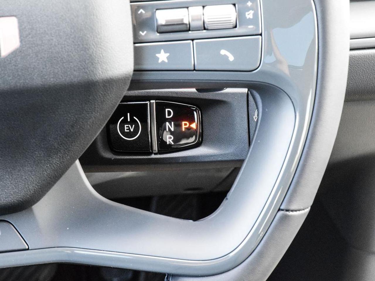 2026 Kia EV9 LAND W/PLUS PACKAGE Photo