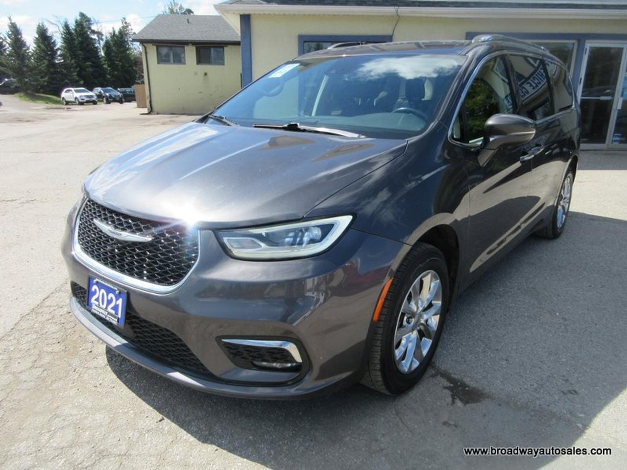 2021 Chrysler Pacifica ALL-WHEEL DRIVE TOURING-VERSION 7 PASSENGER 3.6L - V6.. CAPTAINS.. 3RD ROW.. NAVIGATION.. POWER DOORS & TAILGATE.. LEATHER.. HEATED SEATS & WHEEL.. Photo