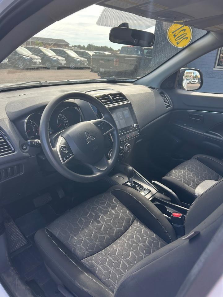 2021 Mitsubishi RVR SE - Photo #7