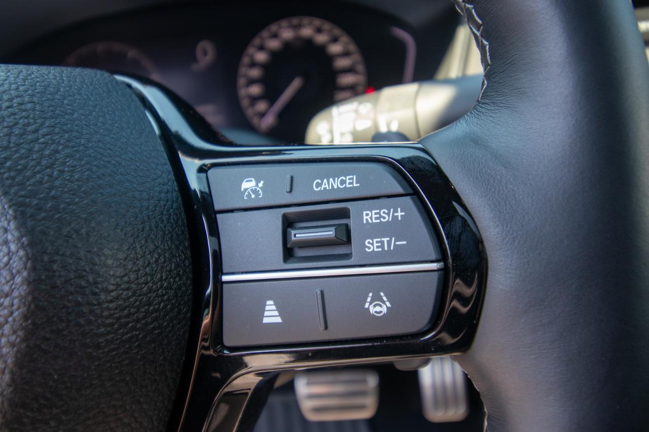 2025 Honda Civic Sport CVT Photo5