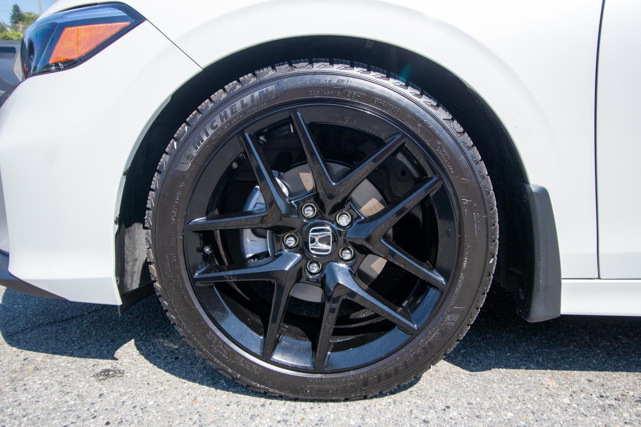 2025 Honda Civic Sport CVT Photo5