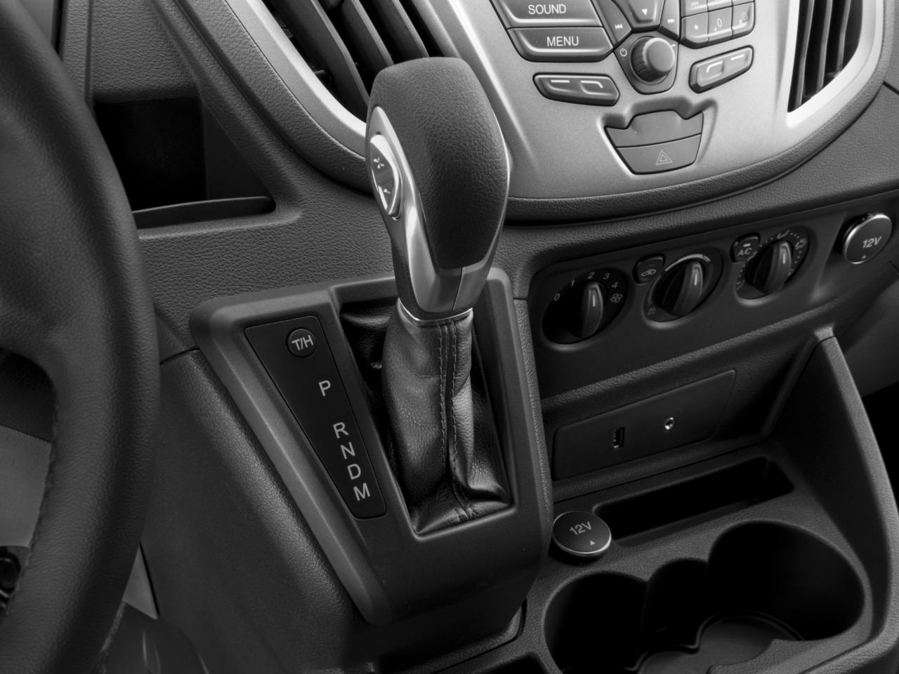 2017 Ford Transit T-250 VAN T-250 130" LOW RF 900 Photo5