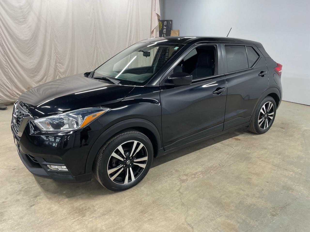 2019 Nissan Kicks SV | ANROID AUTO/APPLE CARPLAY | HEATED SEATS Photo