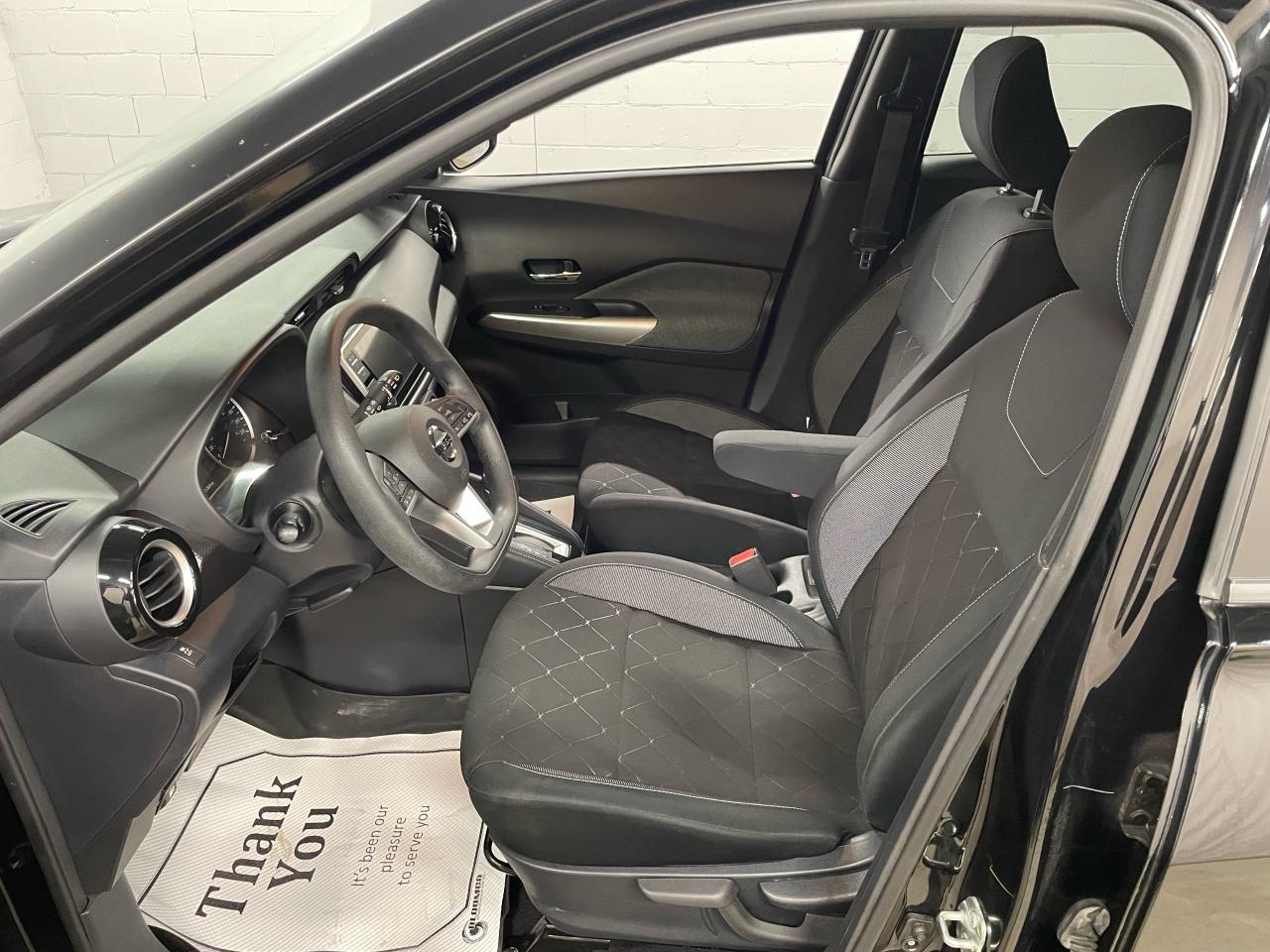 2019 Nissan Kicks SV | ANROID AUTO/APPLE CARPLAY | HEATED SEATS Photo