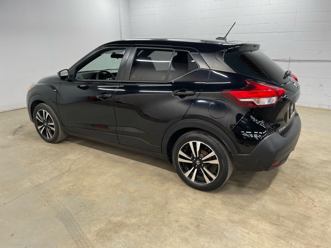 2019 Nissan Kicks SV | ANROID AUTO/APPLE CARPLAY | HEATED SEATS Photo