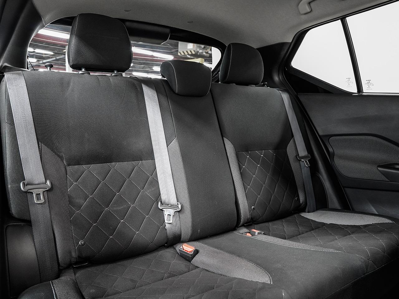 2019 Nissan Kicks SV | ANROID AUTO/APPLE CARPLAY | HEATED SEATS Photo15