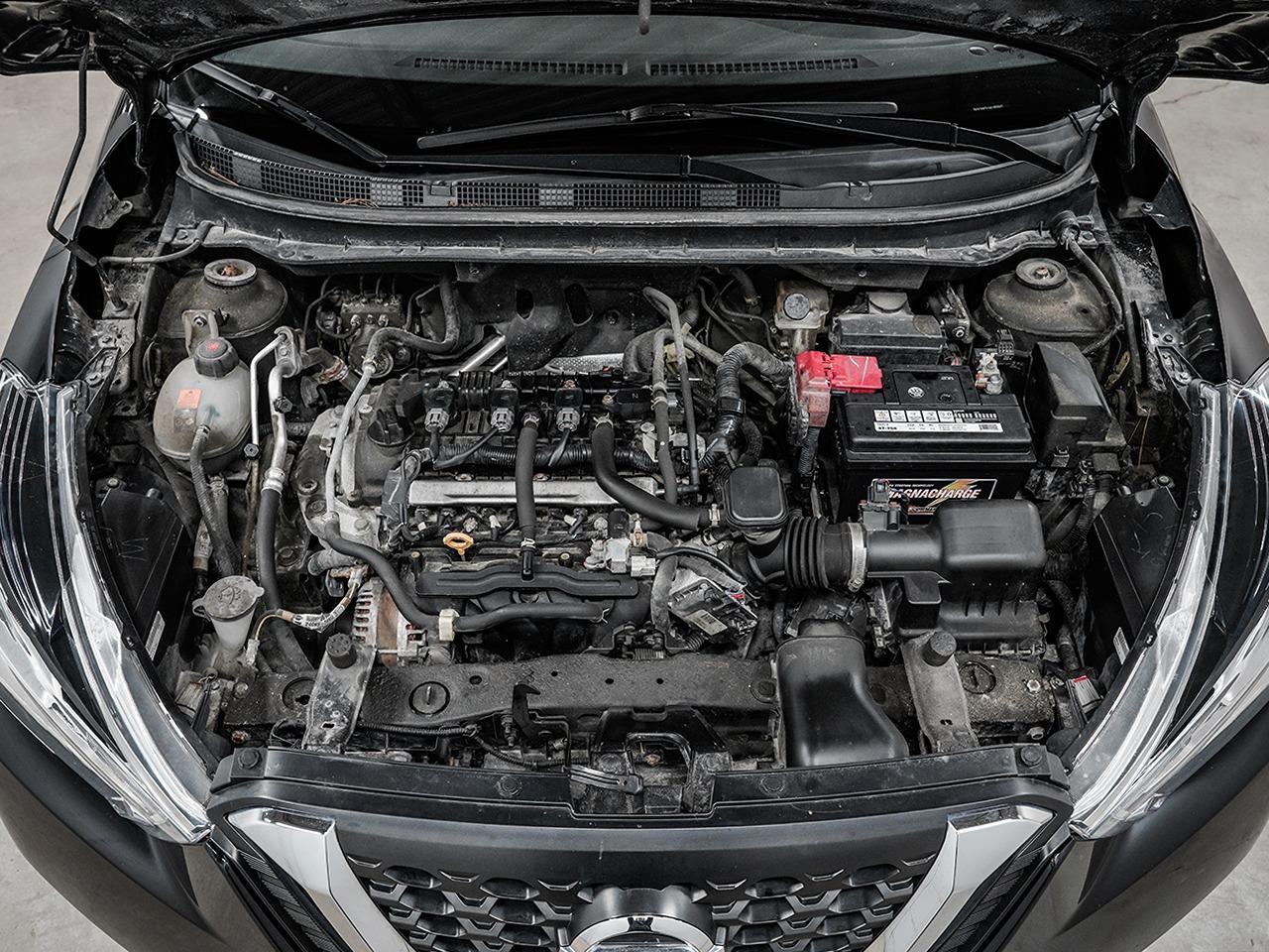 2019 Nissan Kicks SV | ANROID AUTO/APPLE CARPLAY | HEATED SEATS Photo