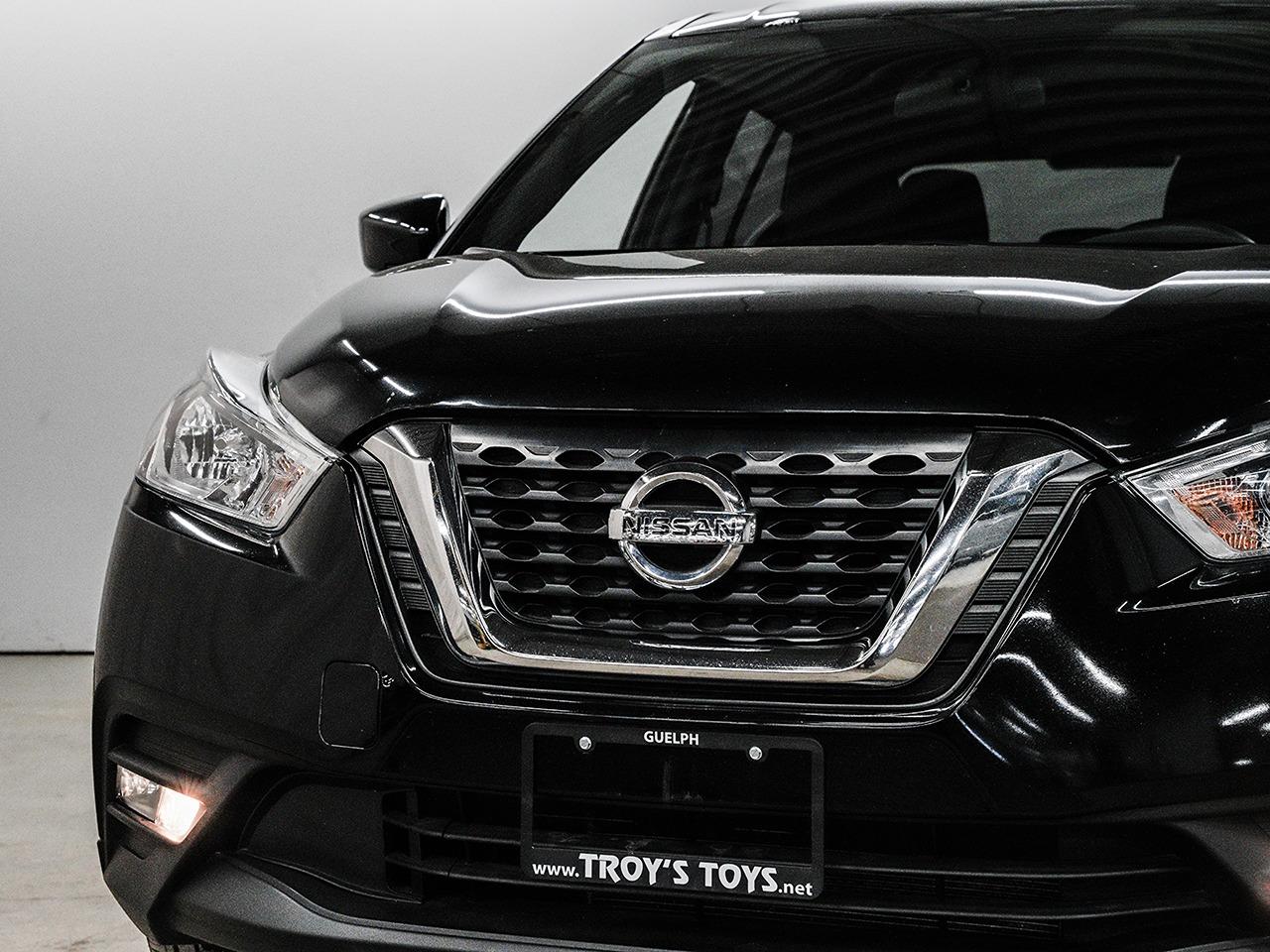 2019 Nissan Kicks SV | ANROID AUTO/APPLE CARPLAY | HEATED SEATS Photo9