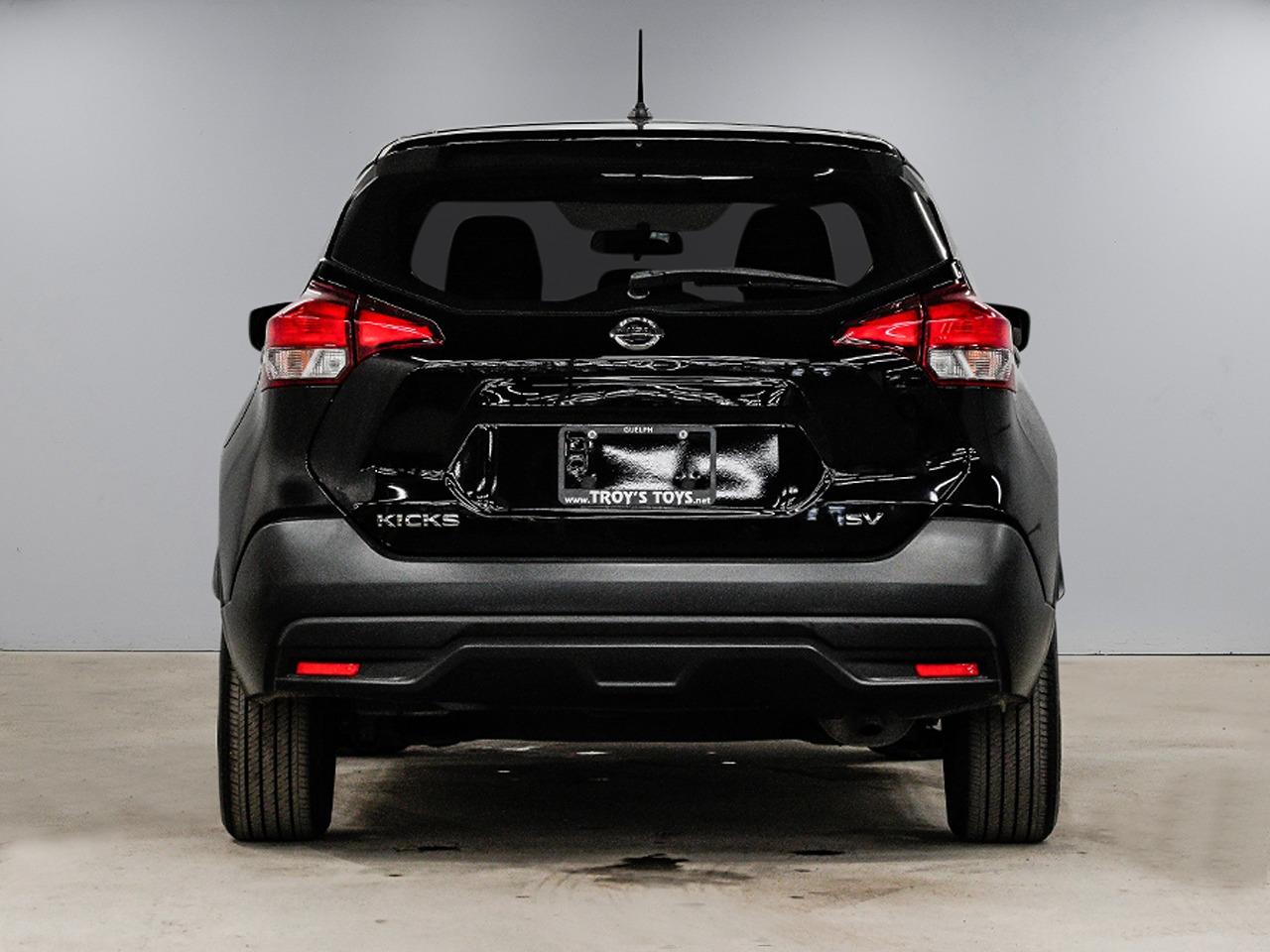 2019 Nissan Kicks SV | ANROID AUTO/APPLE CARPLAY | HEATED SEATS Photo6