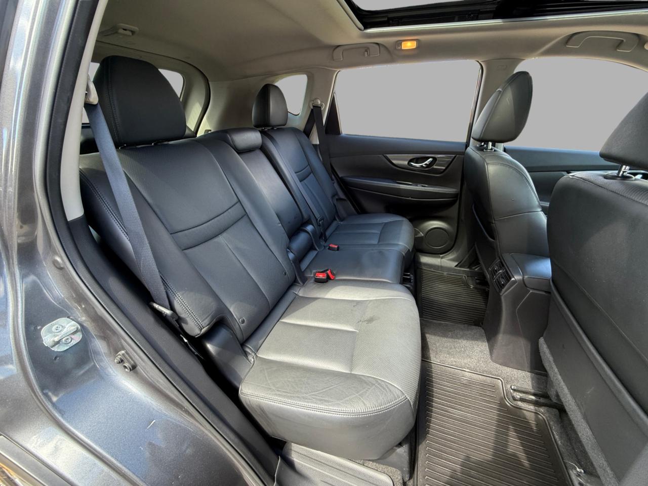 2014 Nissan Rogue AWD 4dr SL Photo