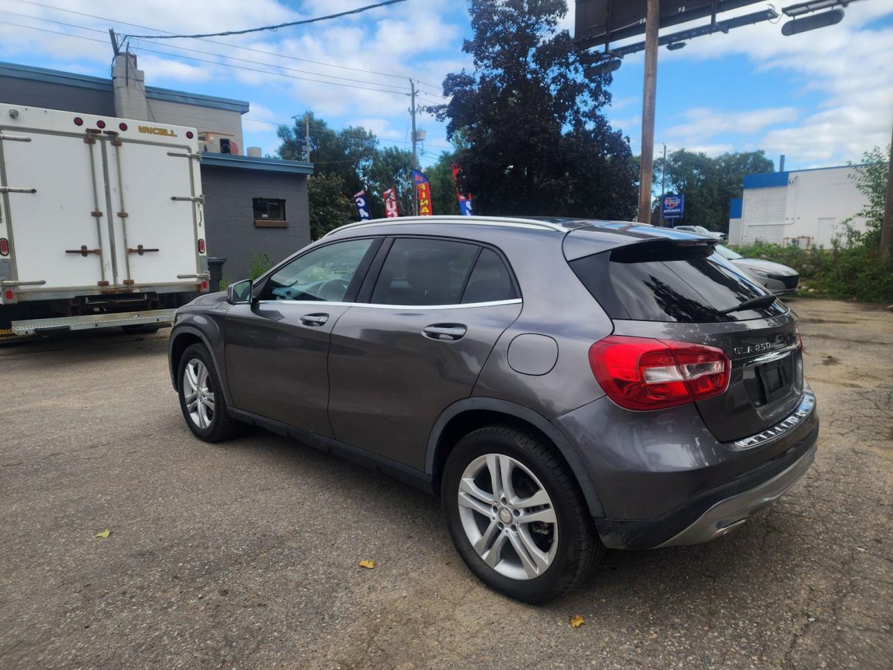 2017 Mercedes-Benz GLA GLA 250 l Clean Carfax l No Accidents l AWD l Nav