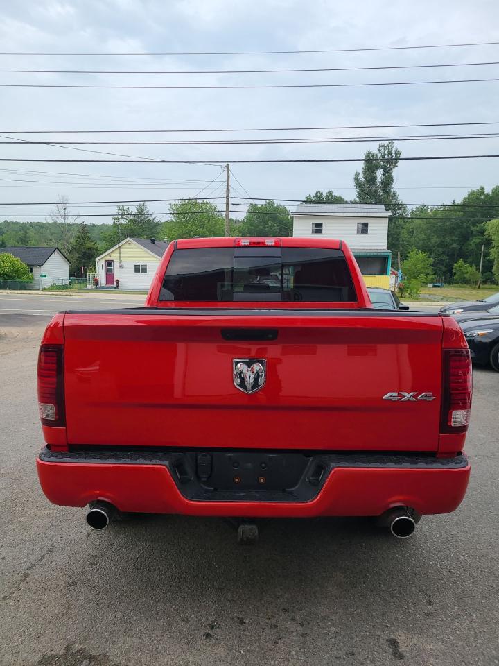 2016 RAM 1500 SPORT - Photo #4