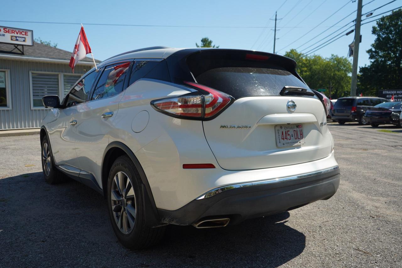 2016 Nissan Murano SV - Photo #4