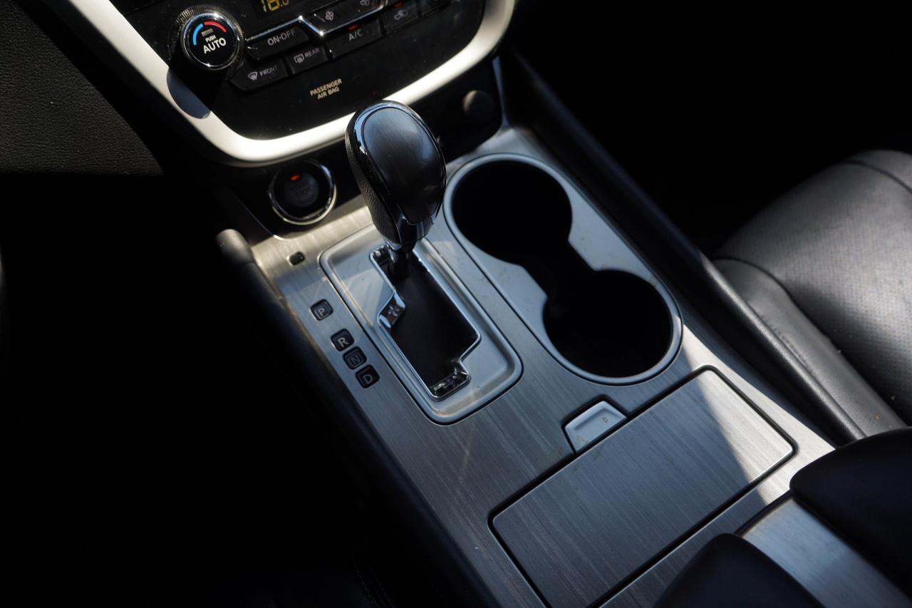 2016 Nissan Murano SV - Photo #8