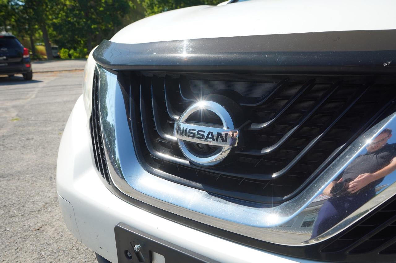 2016 Nissan Murano SV - Photo #11