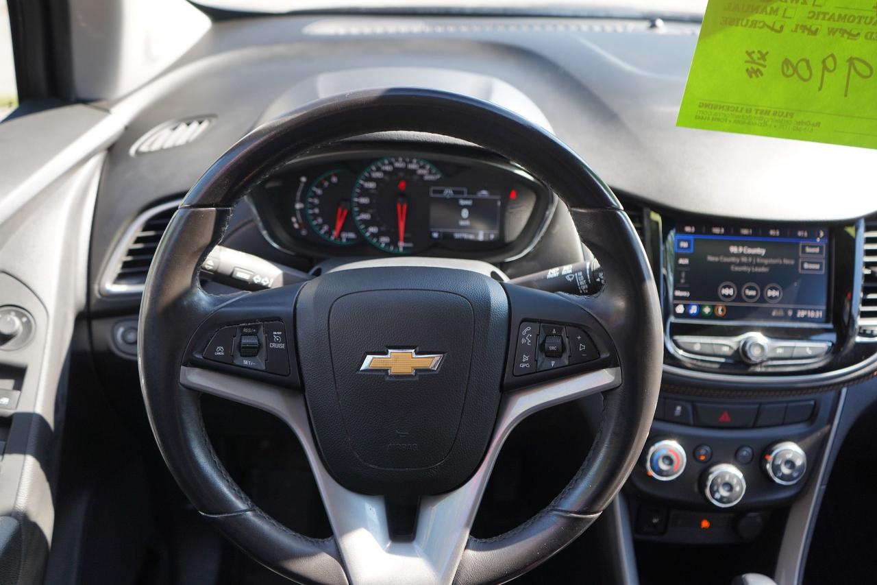 2021 Chevrolet Trax AWD 4dr LT - Photo #8