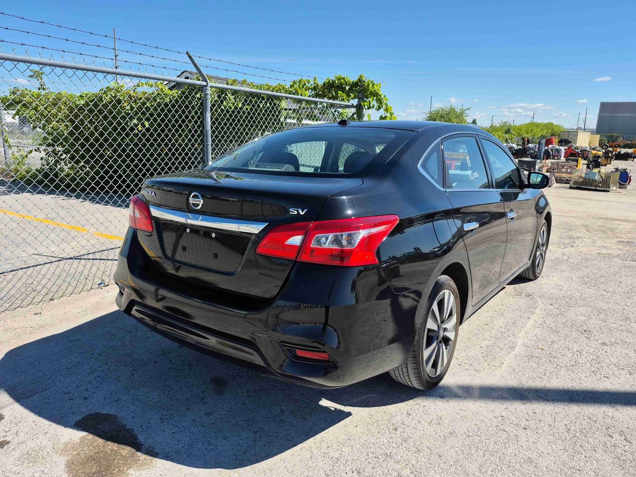 2018 Nissan Sentra SV Photo