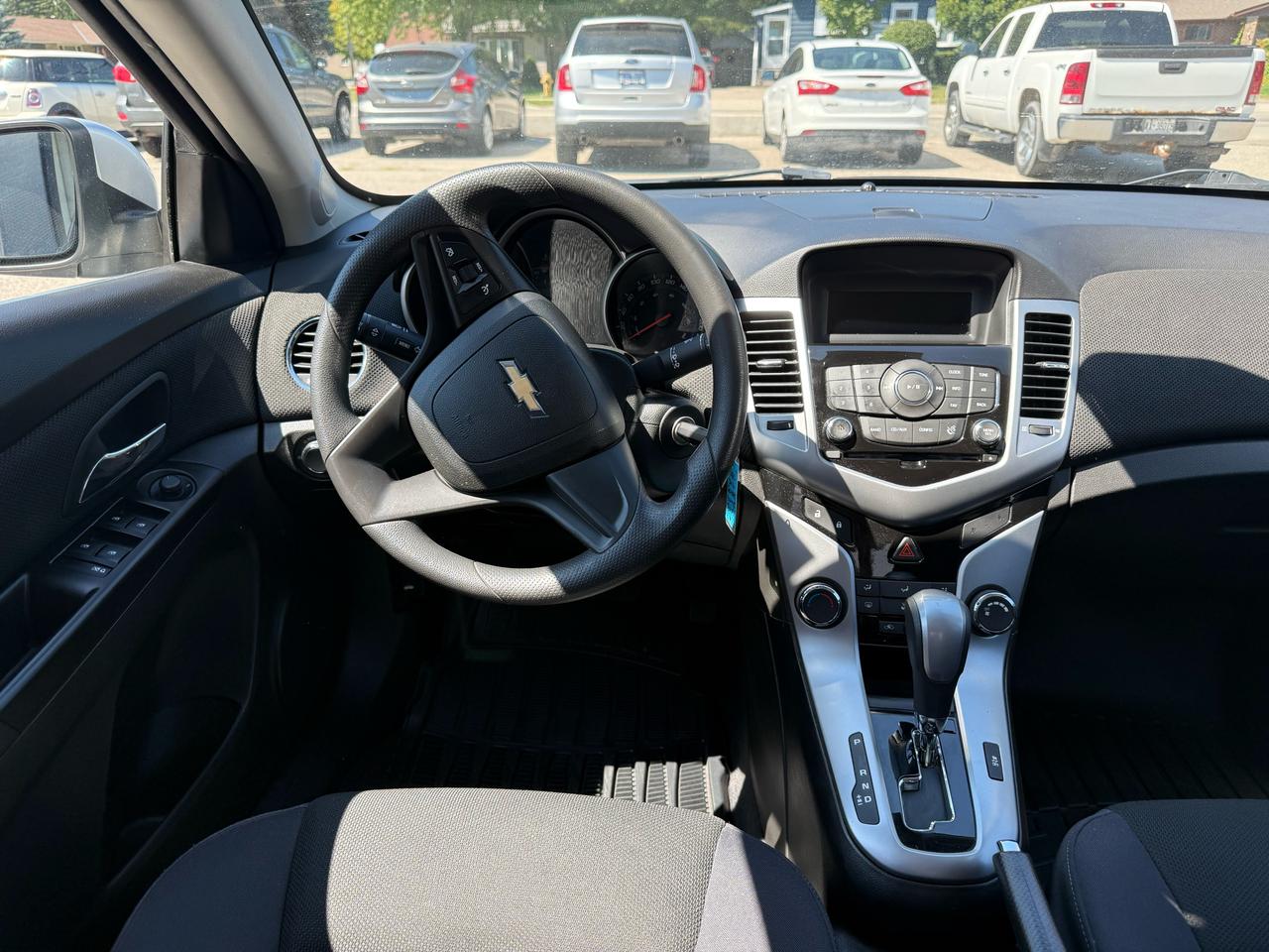 2012 Chevrolet Cruze LT Turbo w/1SA Photo