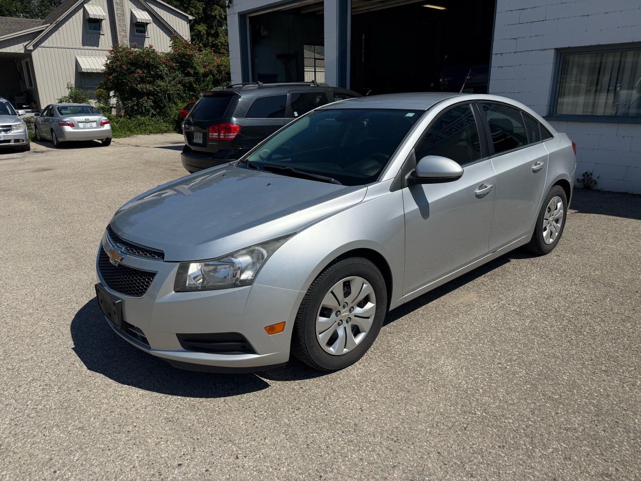 2012 Chevrolet Cruze LT Turbo w/1SA Photo4