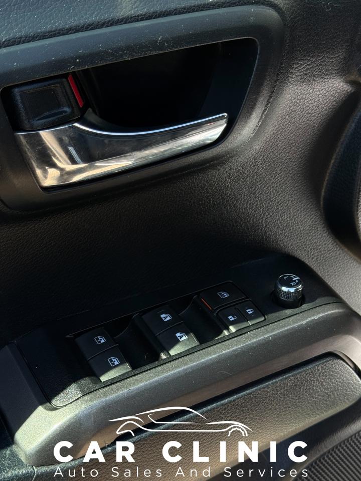2015 Toyota Tacoma TRD Sport - Photo #14