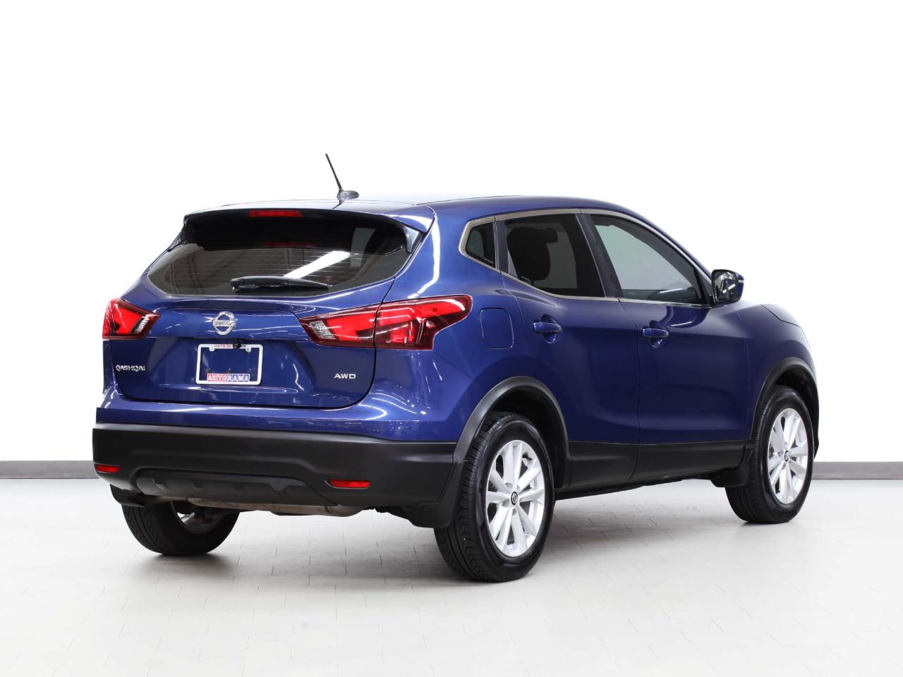 2019 Nissan Qashqai SV | AWD | Sunroof | Heated Steering | CarPlay