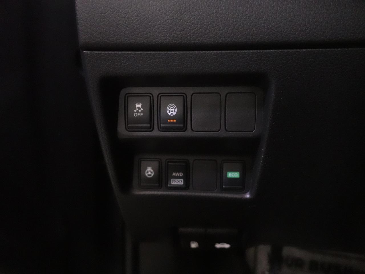 2019 Nissan Qashqai SV | AWD | Sunroof | Heated Steering | CarPlay