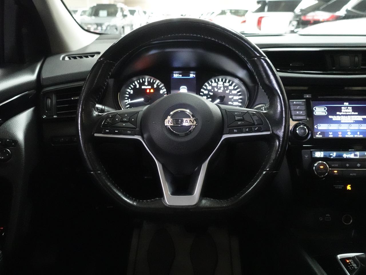 2019 Nissan Qashqai SV | AWD | Sunroof | Heated Steering | CarPlay