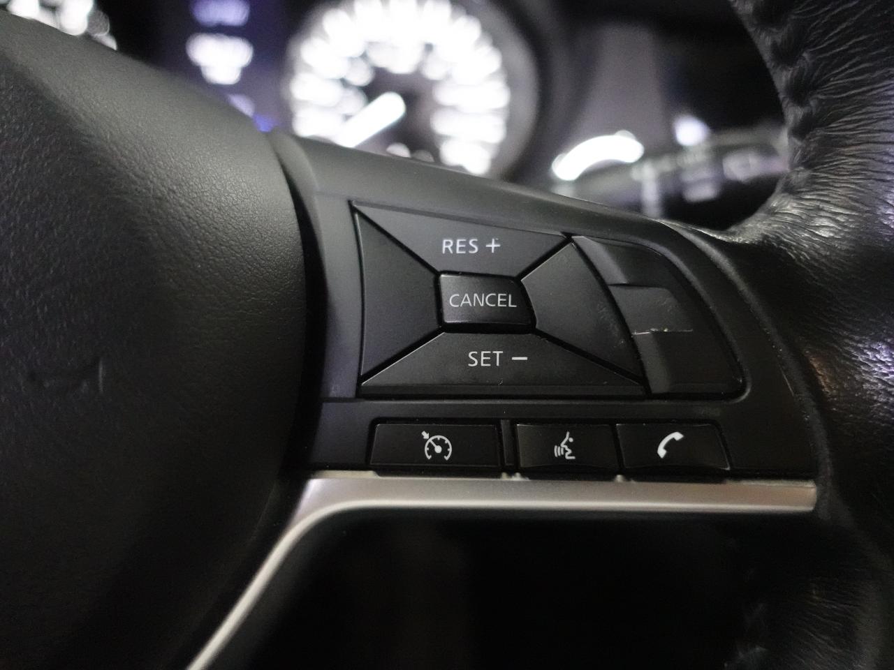 2019 Nissan Qashqai SV | AWD | Sunroof | Heated Steering | CarPlay