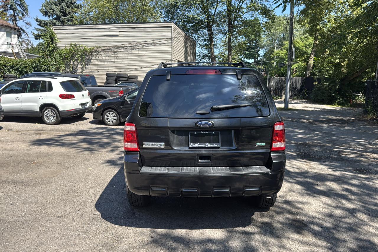 2011 Ford Escape XLT - Photo #2
