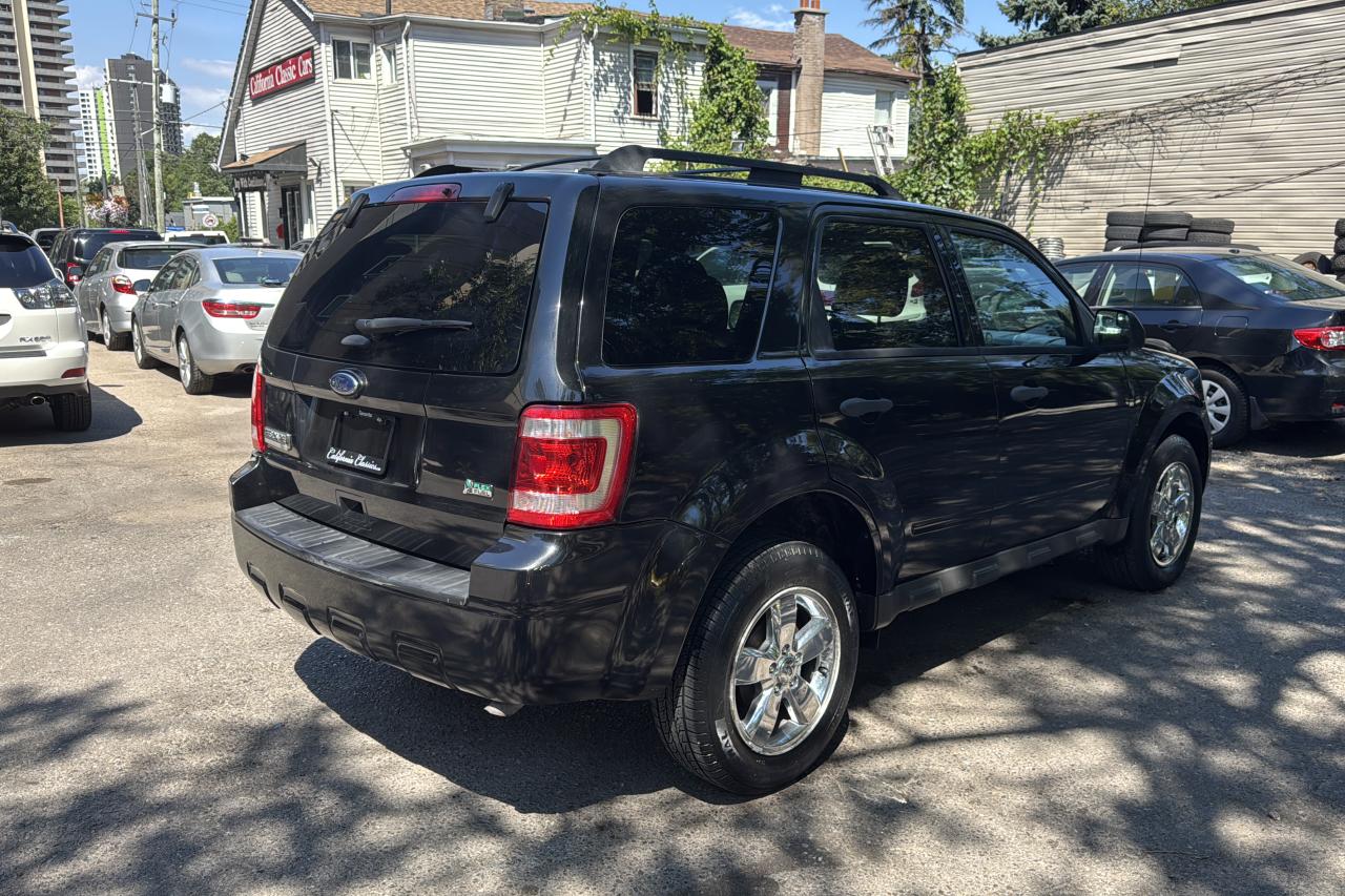 2011 Ford Escape XLT - Photo #3