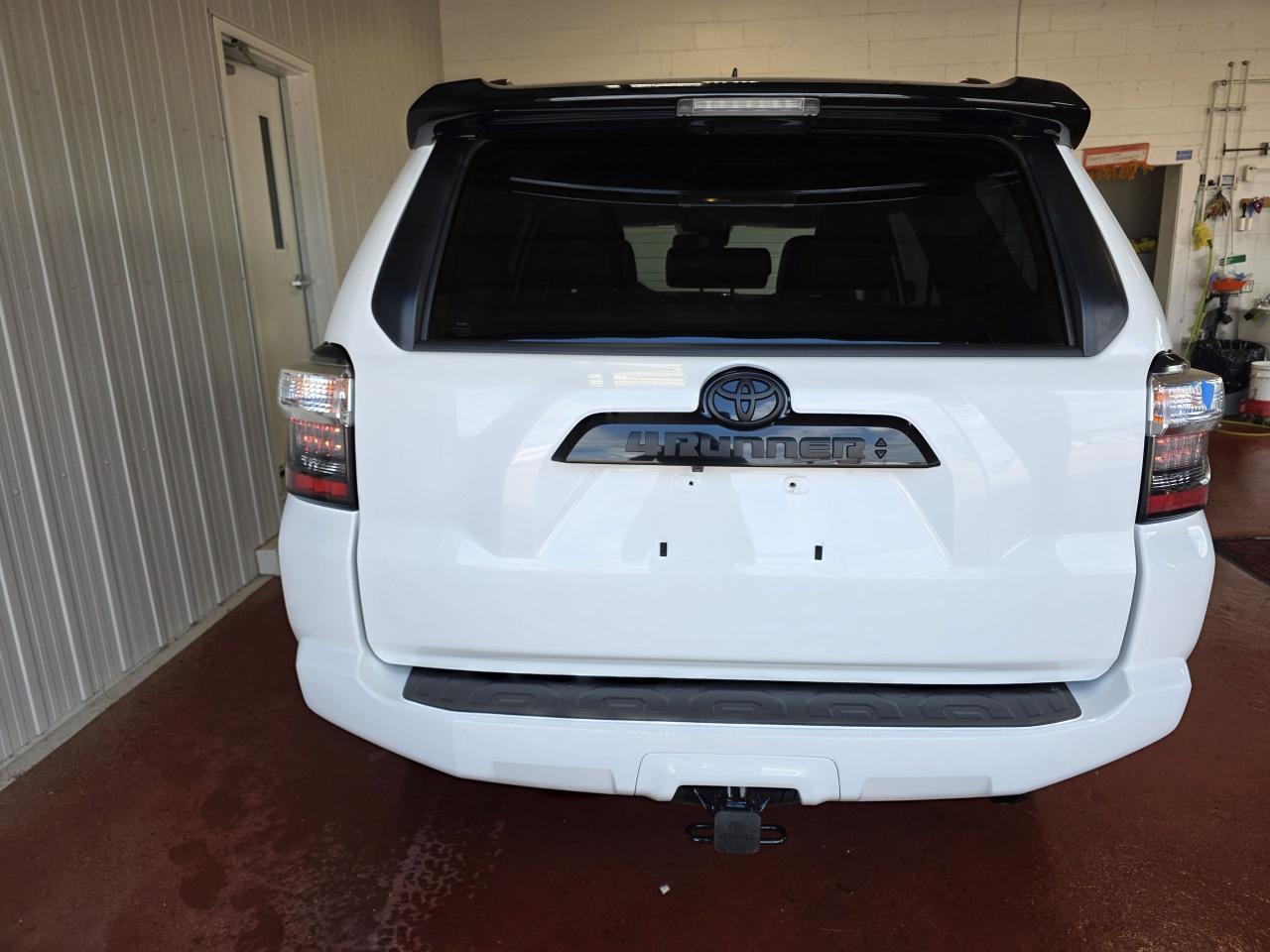 2021 Toyota 4Runner Off Road Photo0