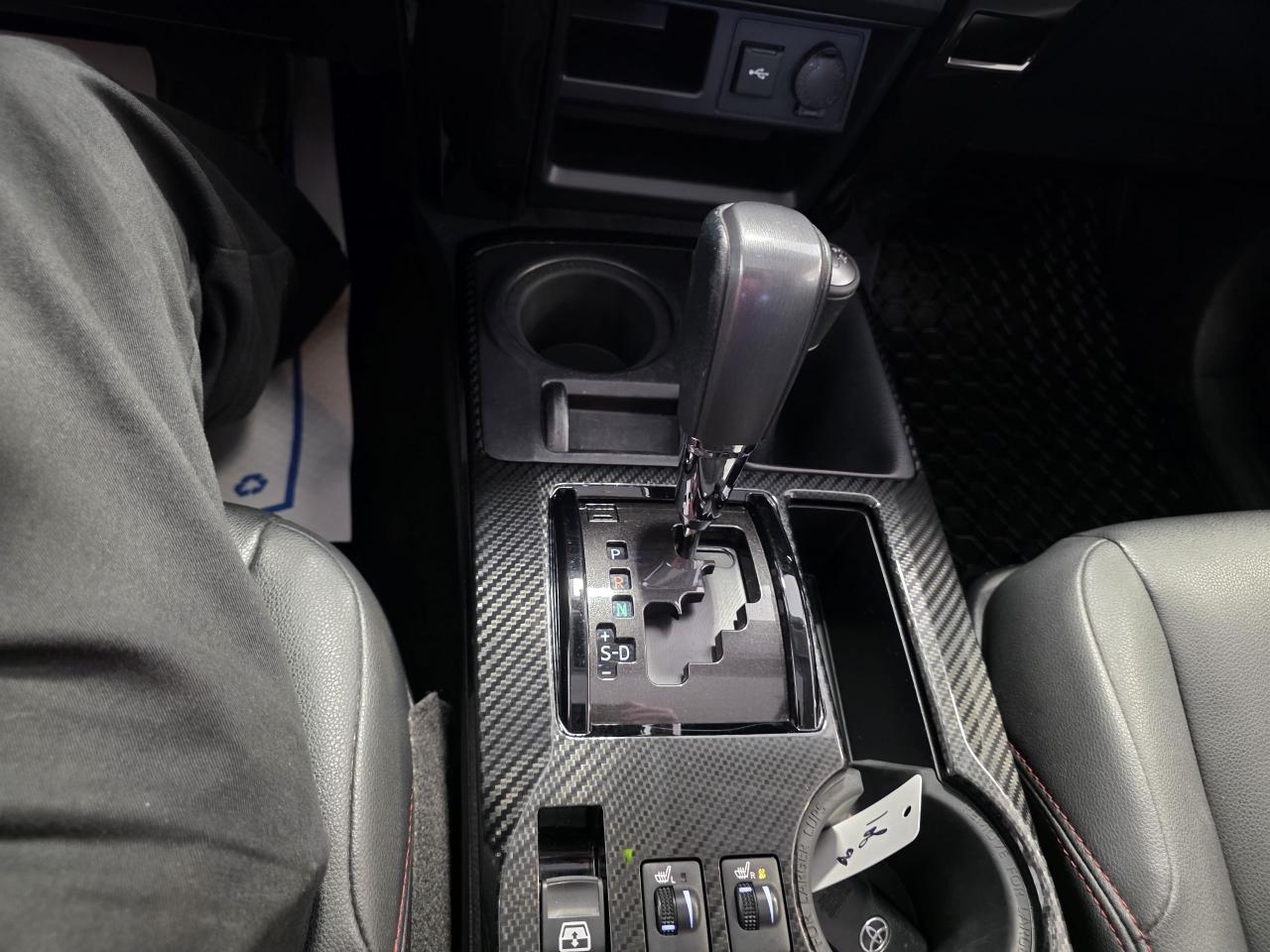 2021 Toyota 4Runner Off Road Photo0