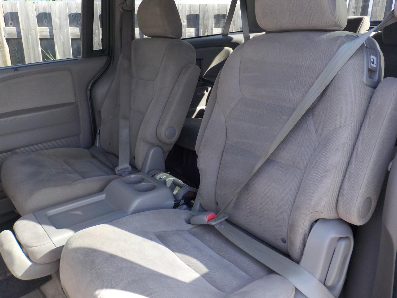 2010 Honda Odyssey EX-L - Photo #16