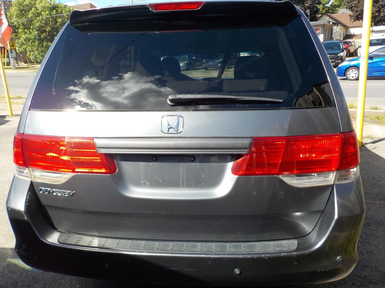 2010 Honda Odyssey EX-L - Photo #4
