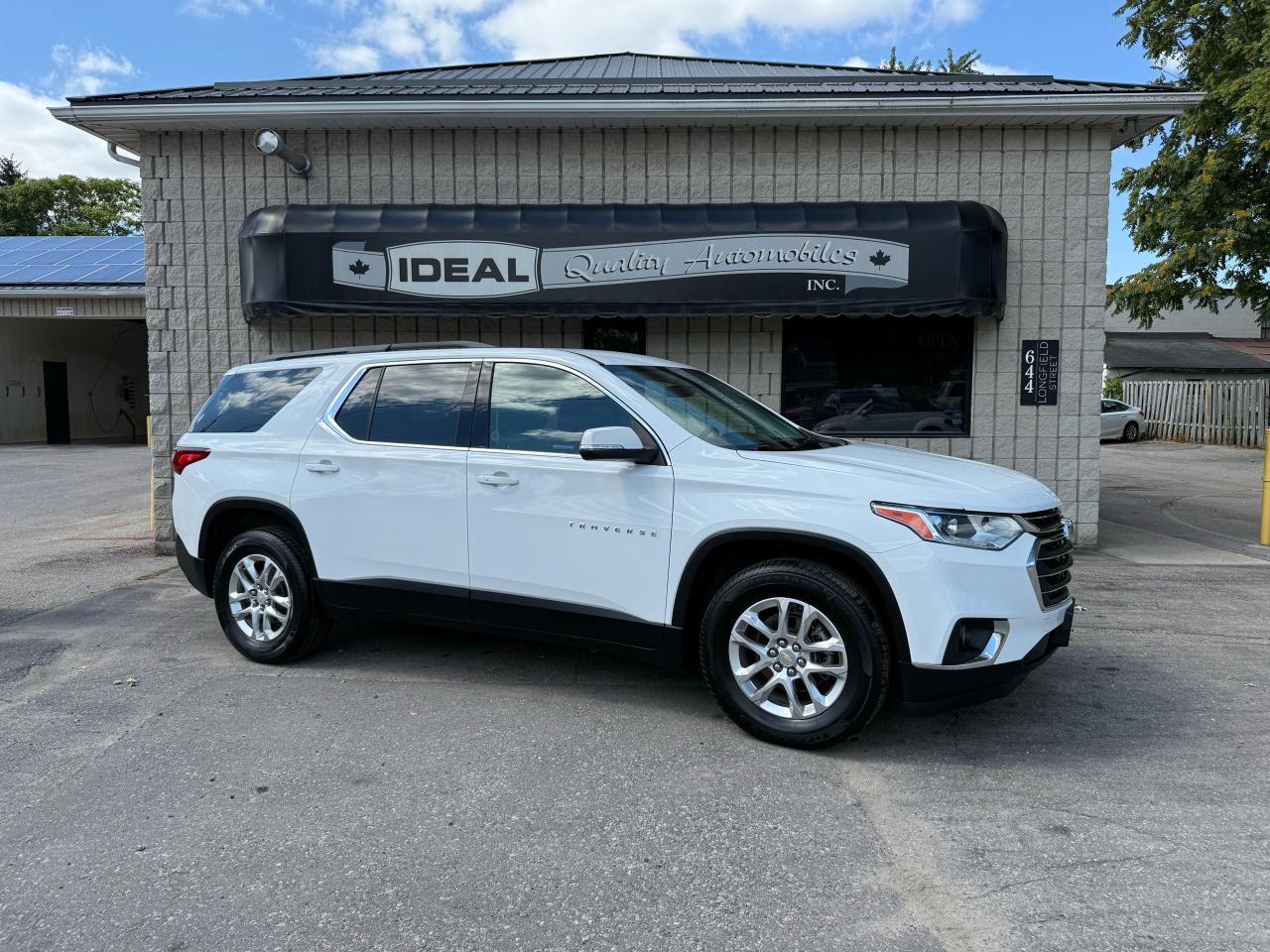 Used 2021 Chevrolet Traverse LT Cloth for sale in Mount Brydges, ON
